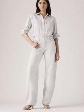 Levis barrel white 24